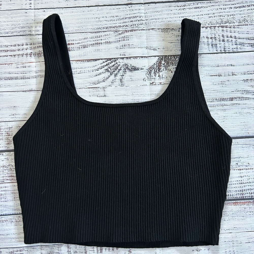 House of Harlow 1960 Black Ribbed Crop Top
